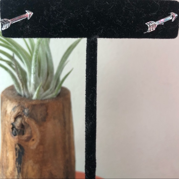 Steganona Jewelry - 🏹 Silver Arrow Stud Earrings 🏹